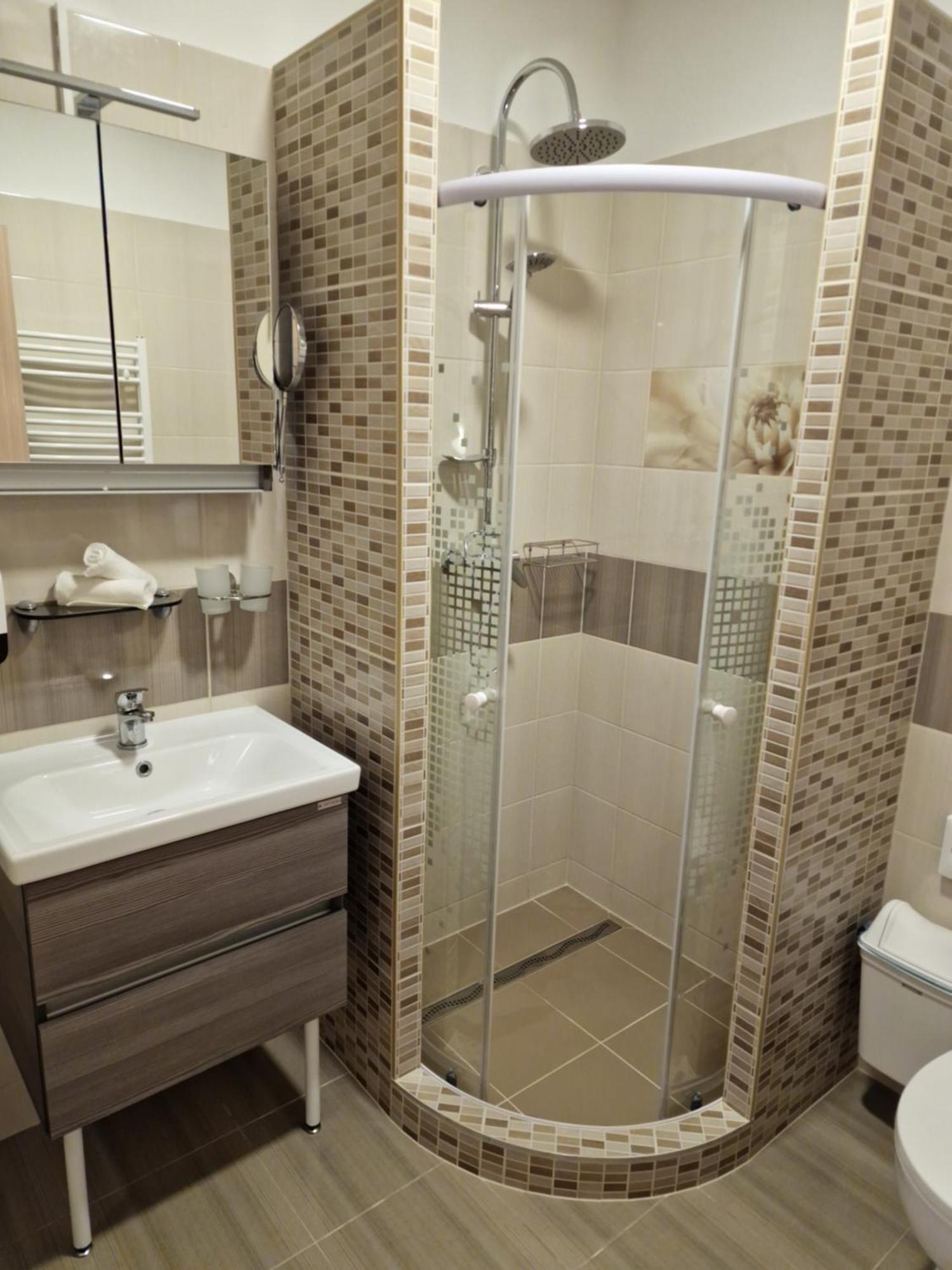 Holiday Apartmanhaz Gyula Zewnętrze zdjęcie