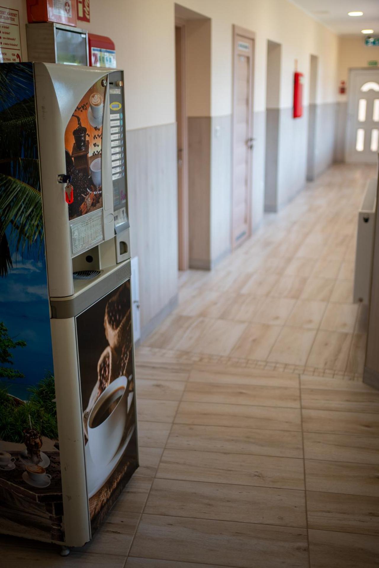 Holiday Apartmanhaz Gyula Zewnętrze zdjęcie
