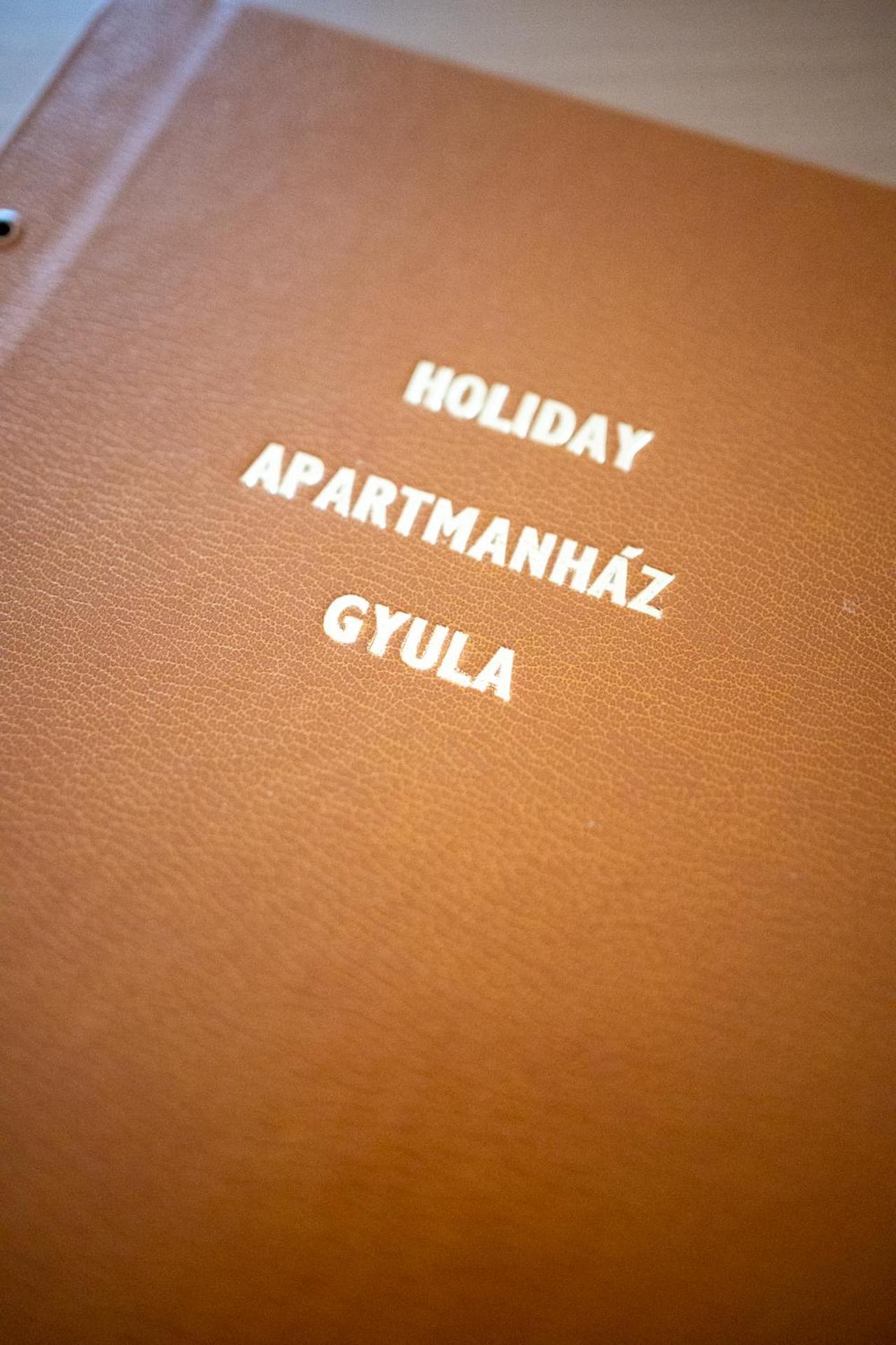 Holiday Apartmanhaz Gyula Zewnętrze zdjęcie